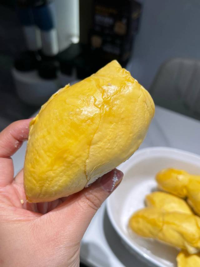 🐱泰国托曼尼榴莲 外面的奶皮儿真的很丝滑 配图3
