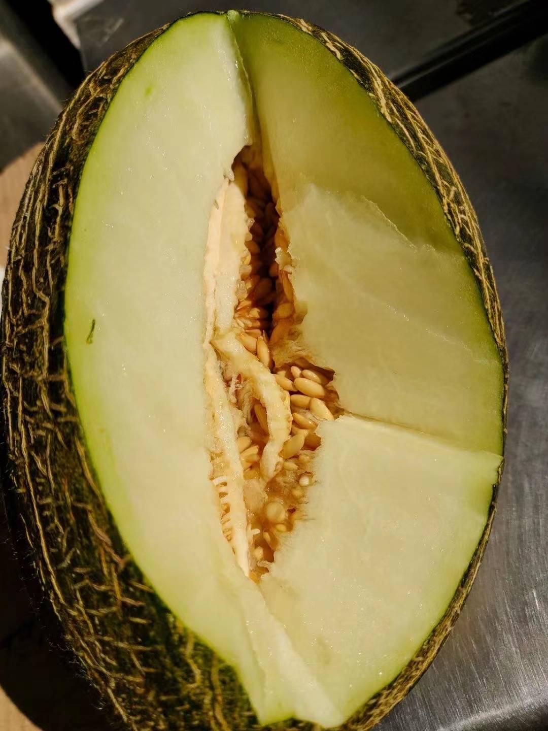 🌱它长得算不上清秀，但瓜不可貌相😍一刀下 配图3