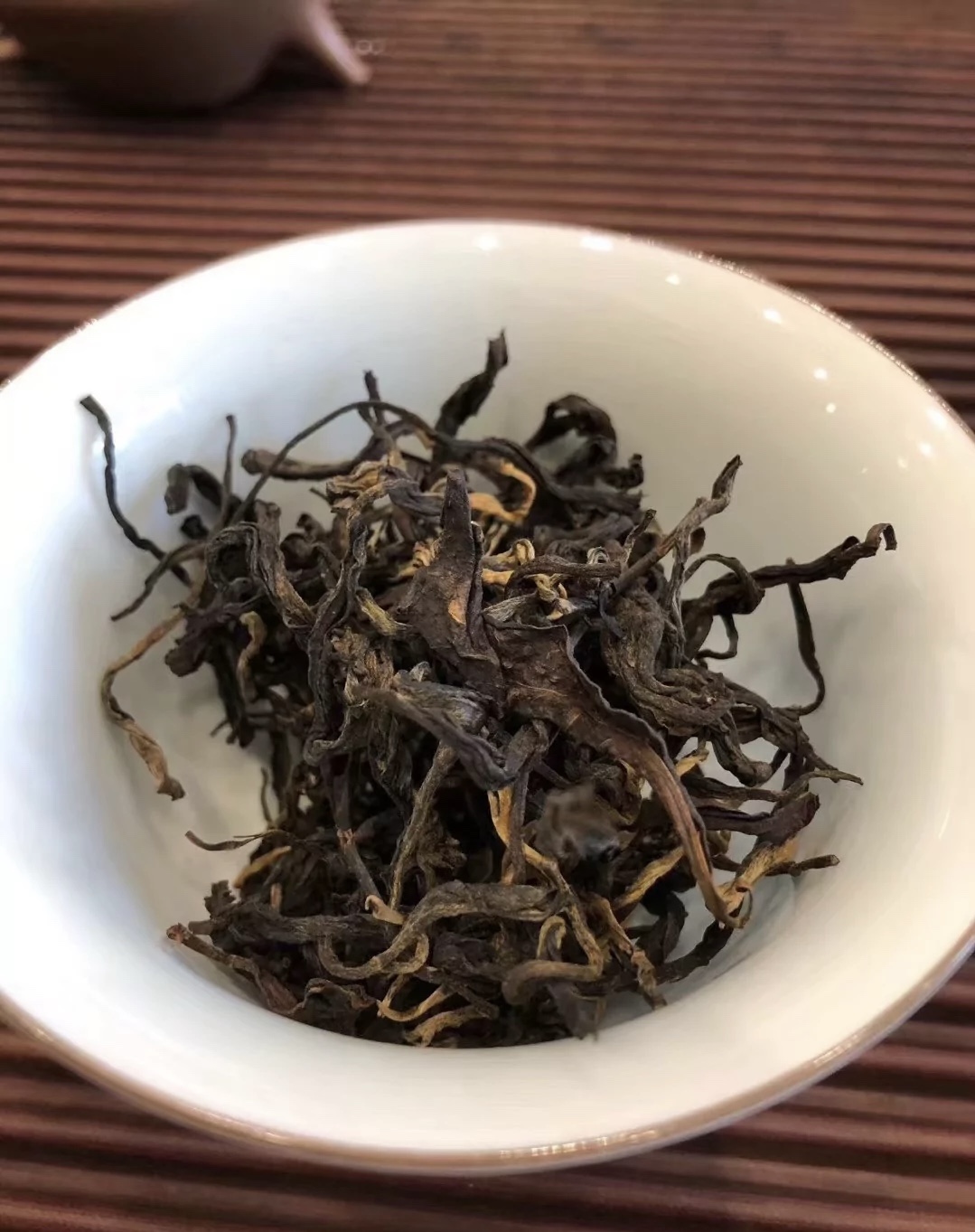 沉浸式的一人茶 一人茶不孤独，很随性很幸 配图1
