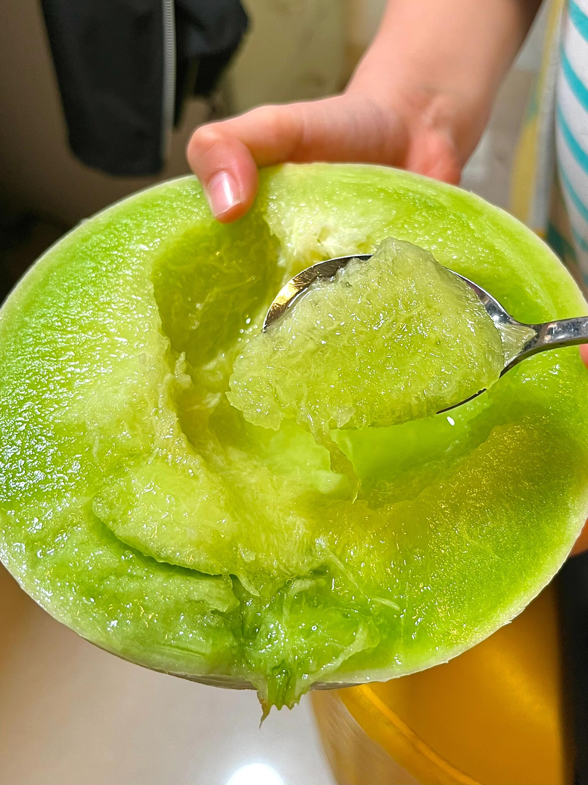 🍈 玉菇甜瓜！ 长得像个胖冬瓜，切开惊艳 配图2