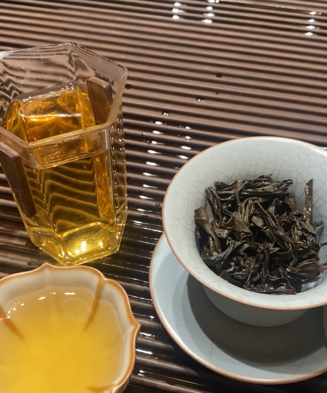 肉桂茶里含有的茶多酚和维生素C都比较高， 配图1