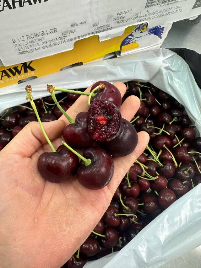 🍒 新鲜车厘子火速到店！颜值封神的实力派 配图3