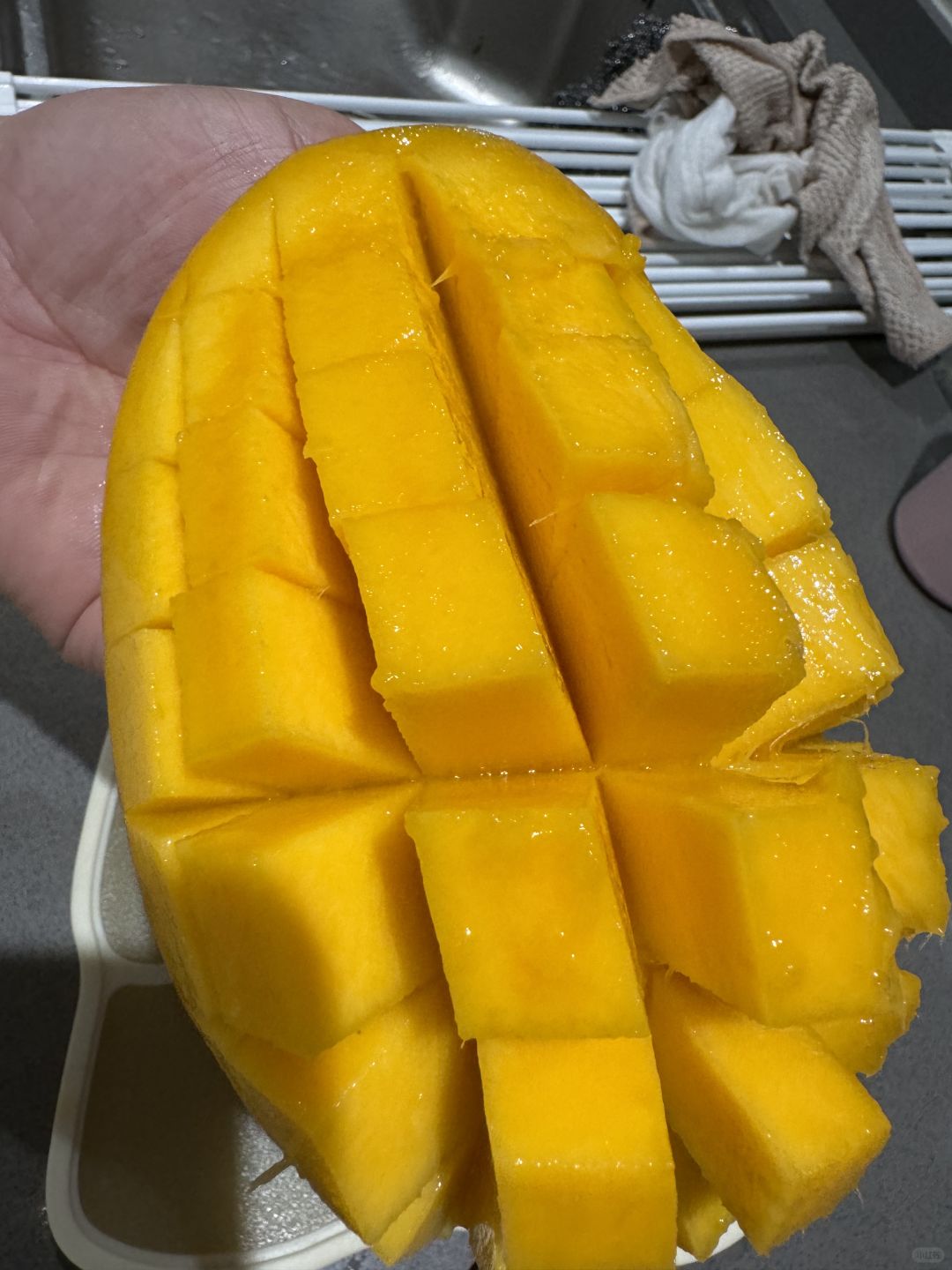 新鲜水果，是日常标配🍍🍇 果香四溢，每一口都幸福💦 酸甜清爽 配图5