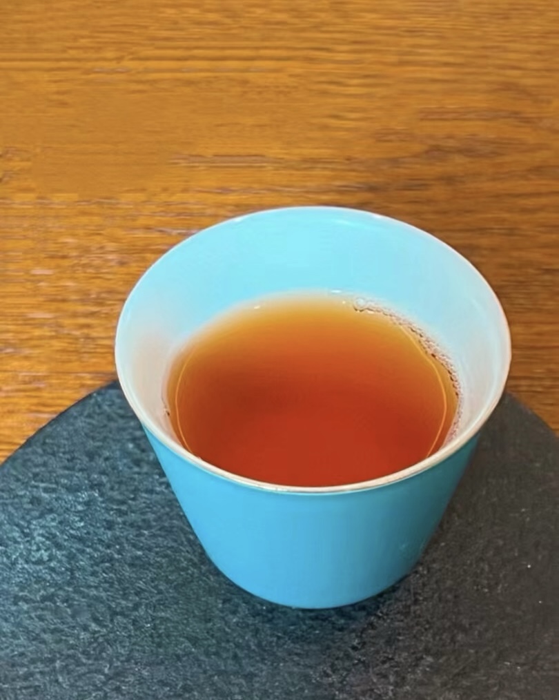 正山小​​种，​​干​茶乌黑紧密​、​冲 配图3