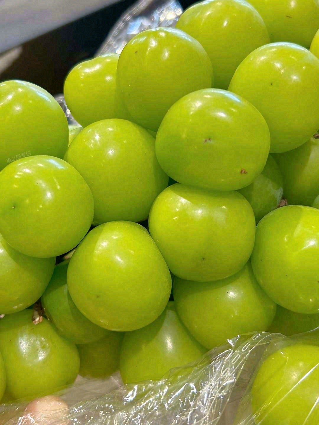特级阳光玫瑰 🍇 ，每一颗都是爆甜脆的翡 配图1