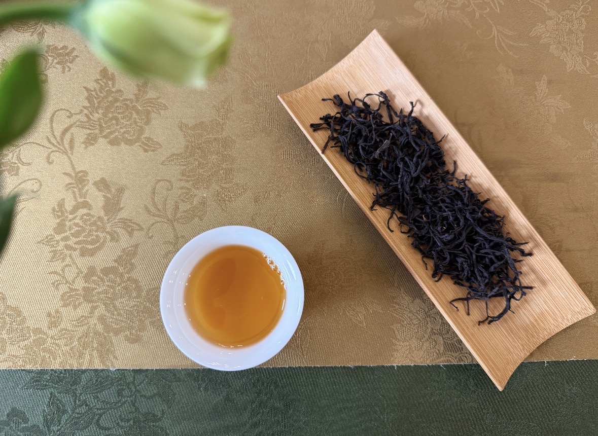 一杯宜红，半盏江南🍃 藏着阳羡千年茶韵， 配图1