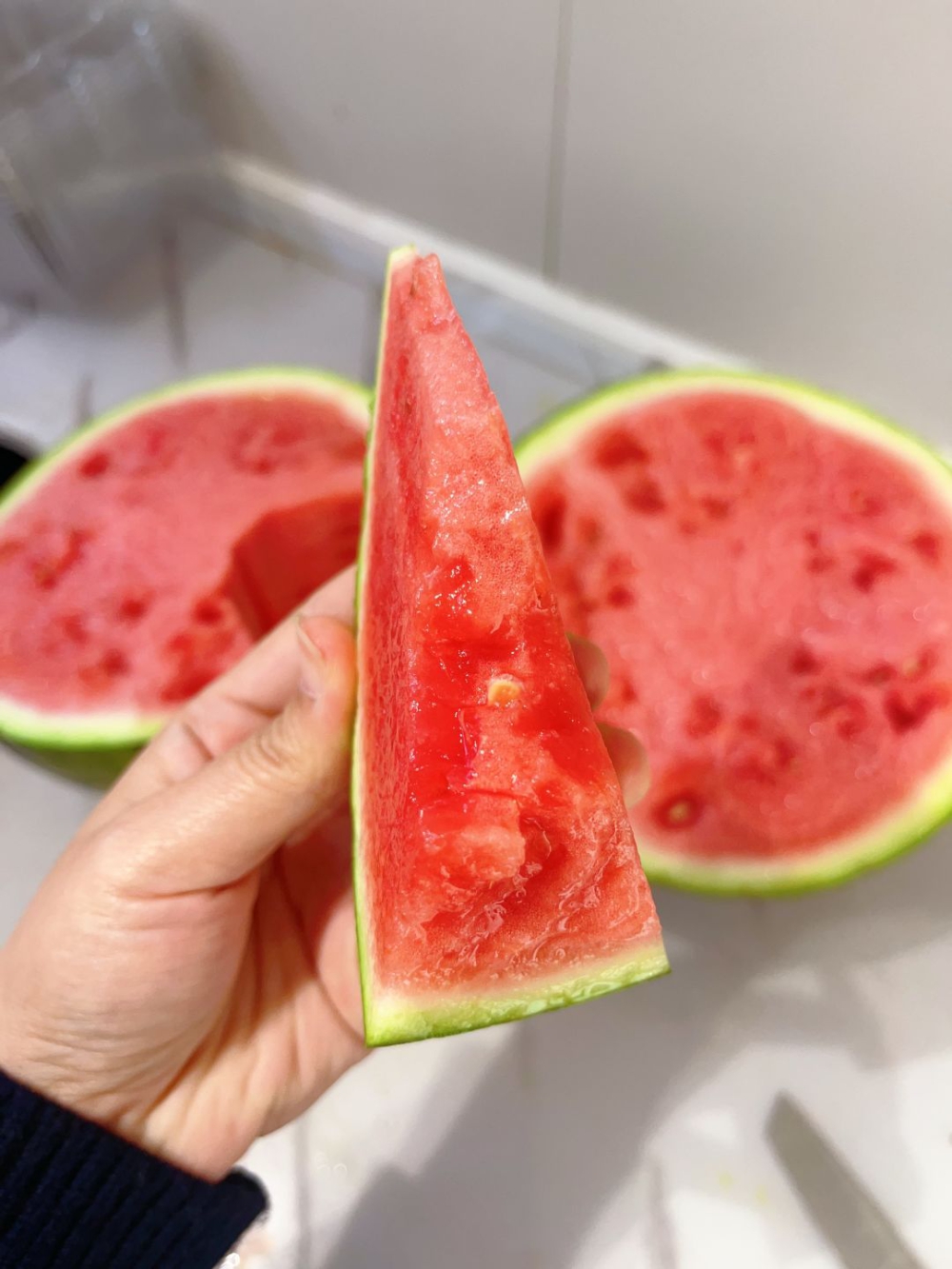你们那🍉多少💰暖气屋里吃西瓜🍉想想都过瘾 配图3