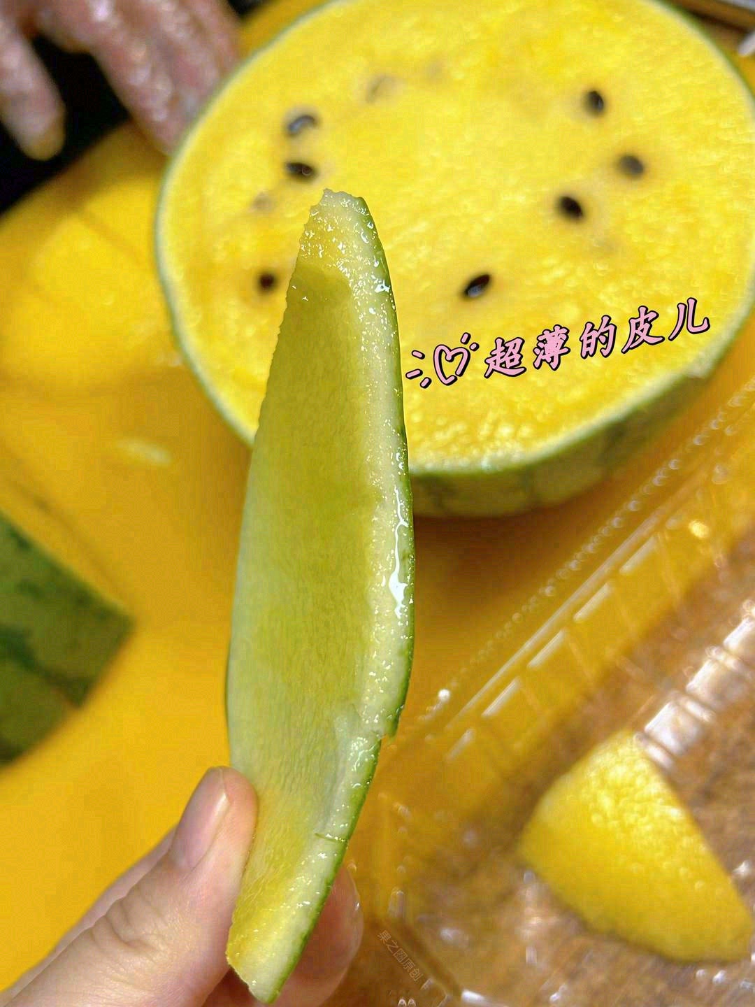 🌈冰镇一下的小凤西瓜清甜无比，冰凉凉的， 配图1