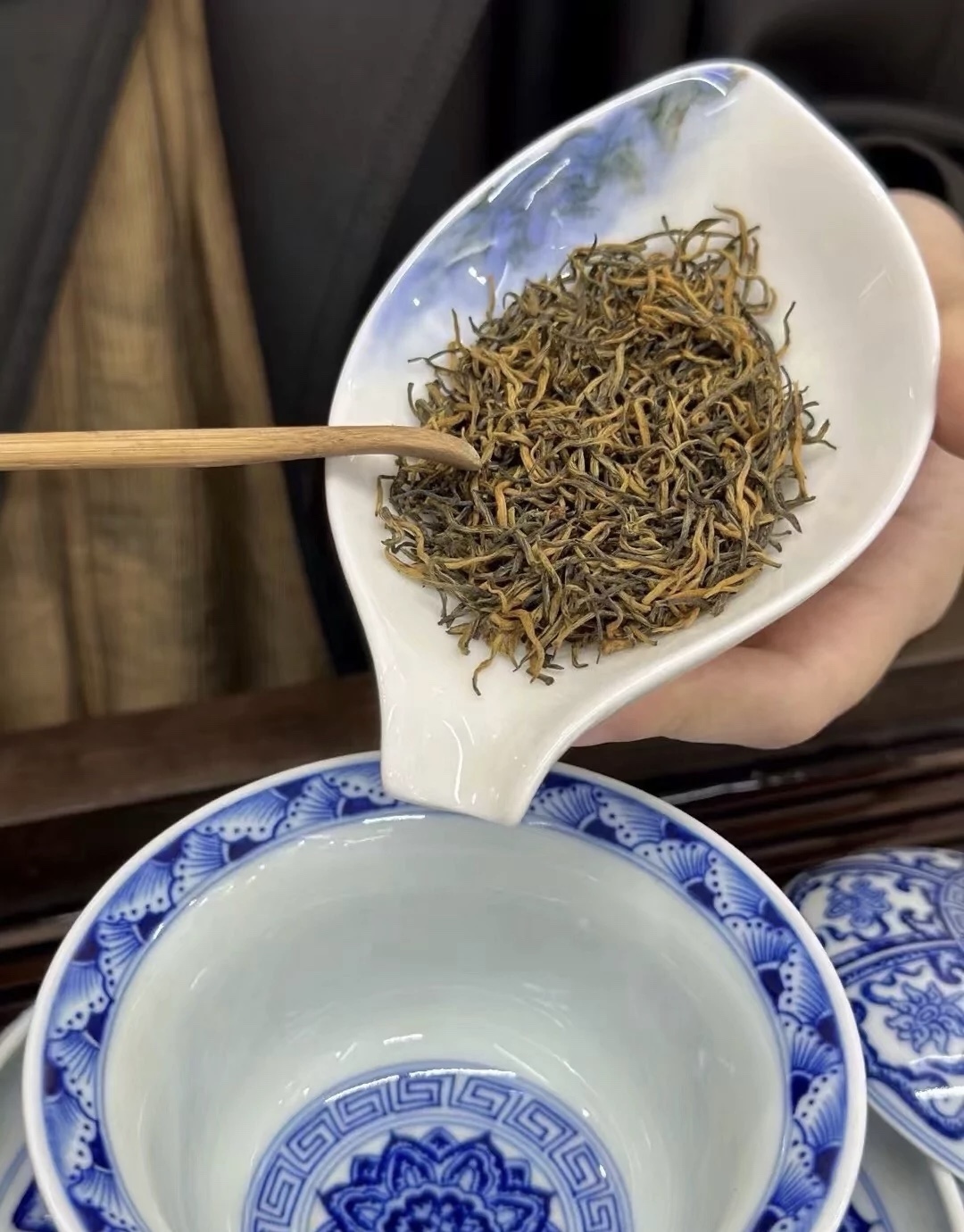 闽红工夫茶，“红”为红色，“工”为功夫， 配图2
