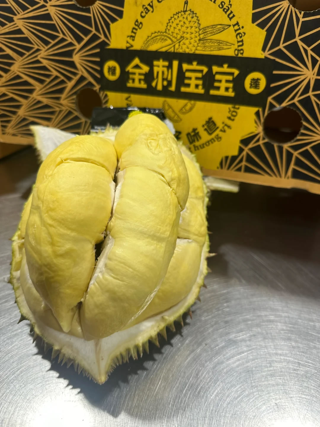 【今日份甜度已到货】🍎 🍇 🍑 水果摊是城市的充电站⚡咬一口 配图6