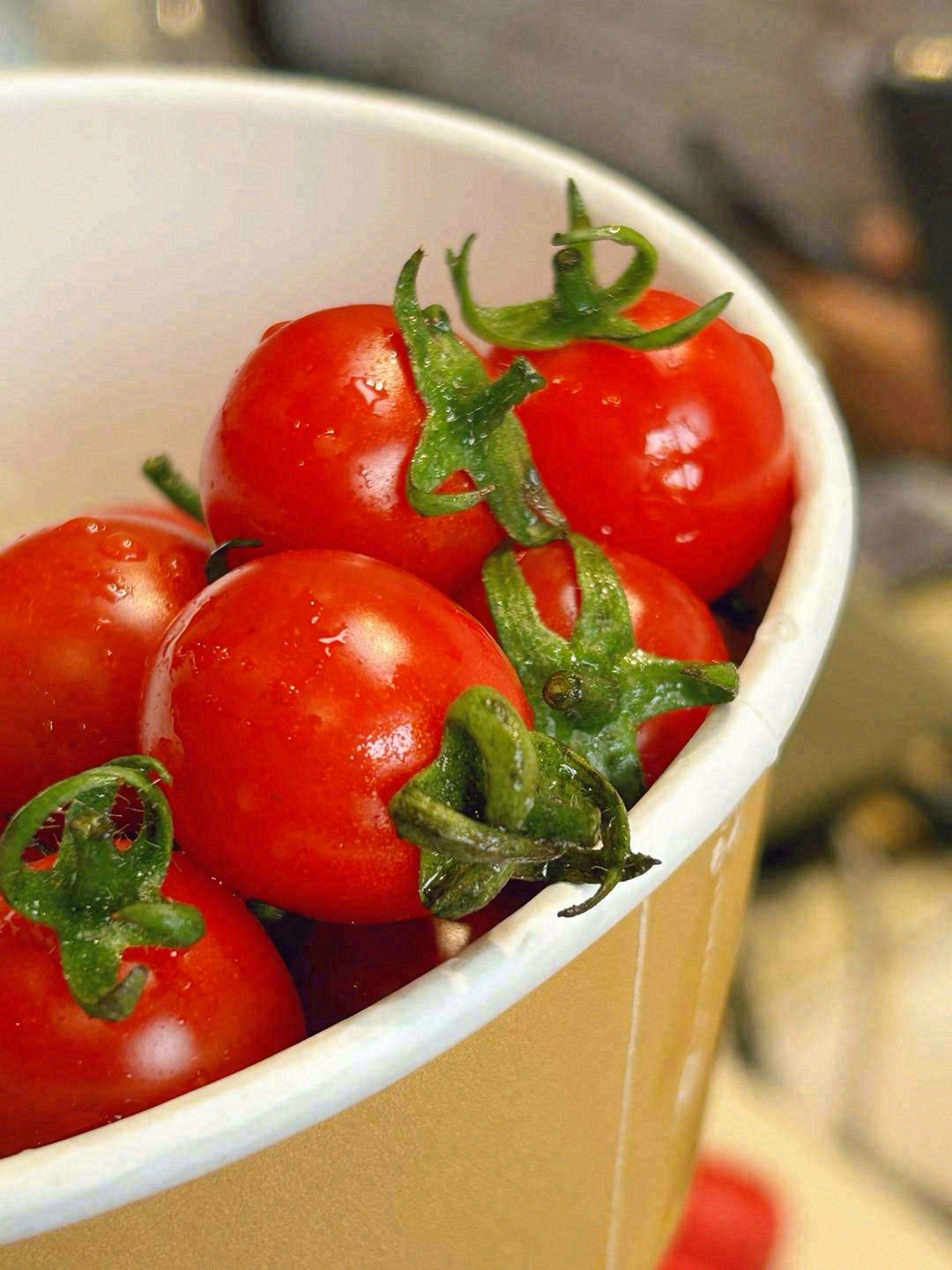 噗呲一口爆浆💦甜到上瘾😍 【玲珑小番茄🍅 配图1