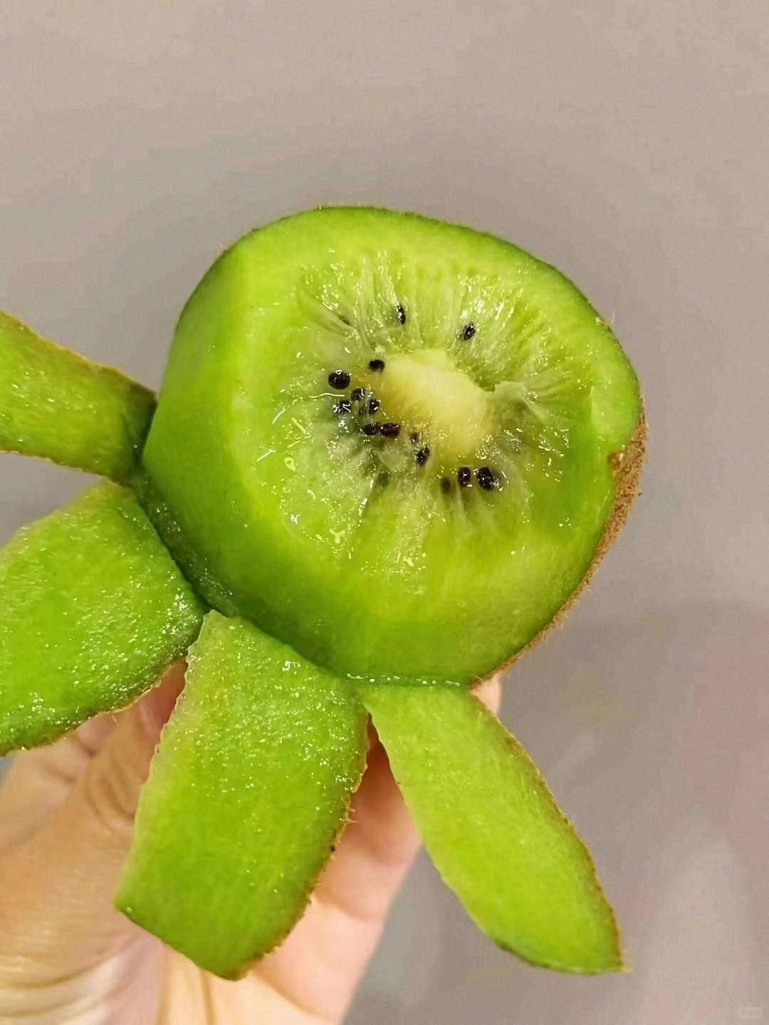 🥝绿心奇异果酸甜超有层次 籽感柔和，果香 配图1