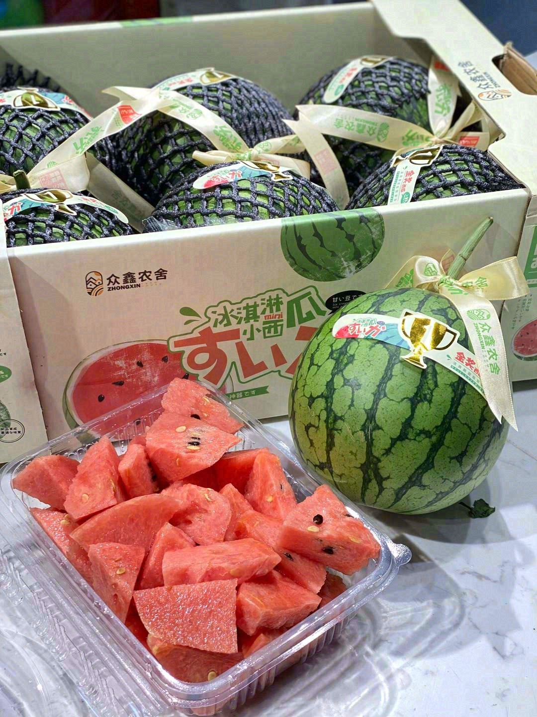 再也不怕一个人吃西瓜了🥰，吊秧手掰瓜 一 配图1