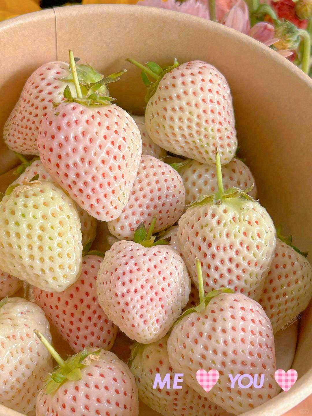 🍓白雪公主草莓软糯梦幻 果皮微透粉红，香 配图3