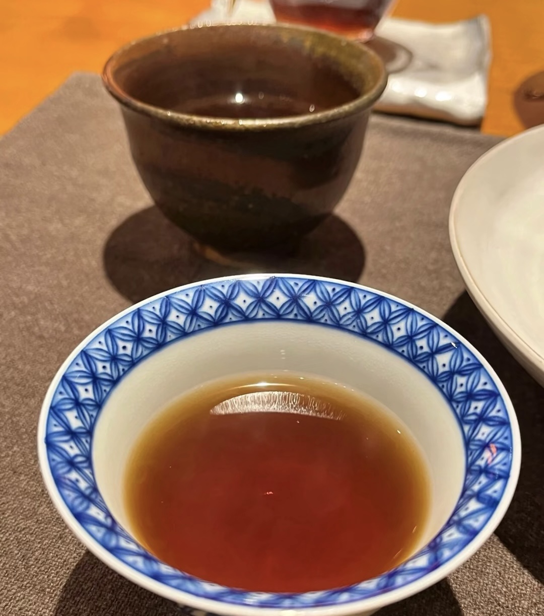 浮世日常，慢品茶香。世间繁杂如三千烦恼丝 配图1