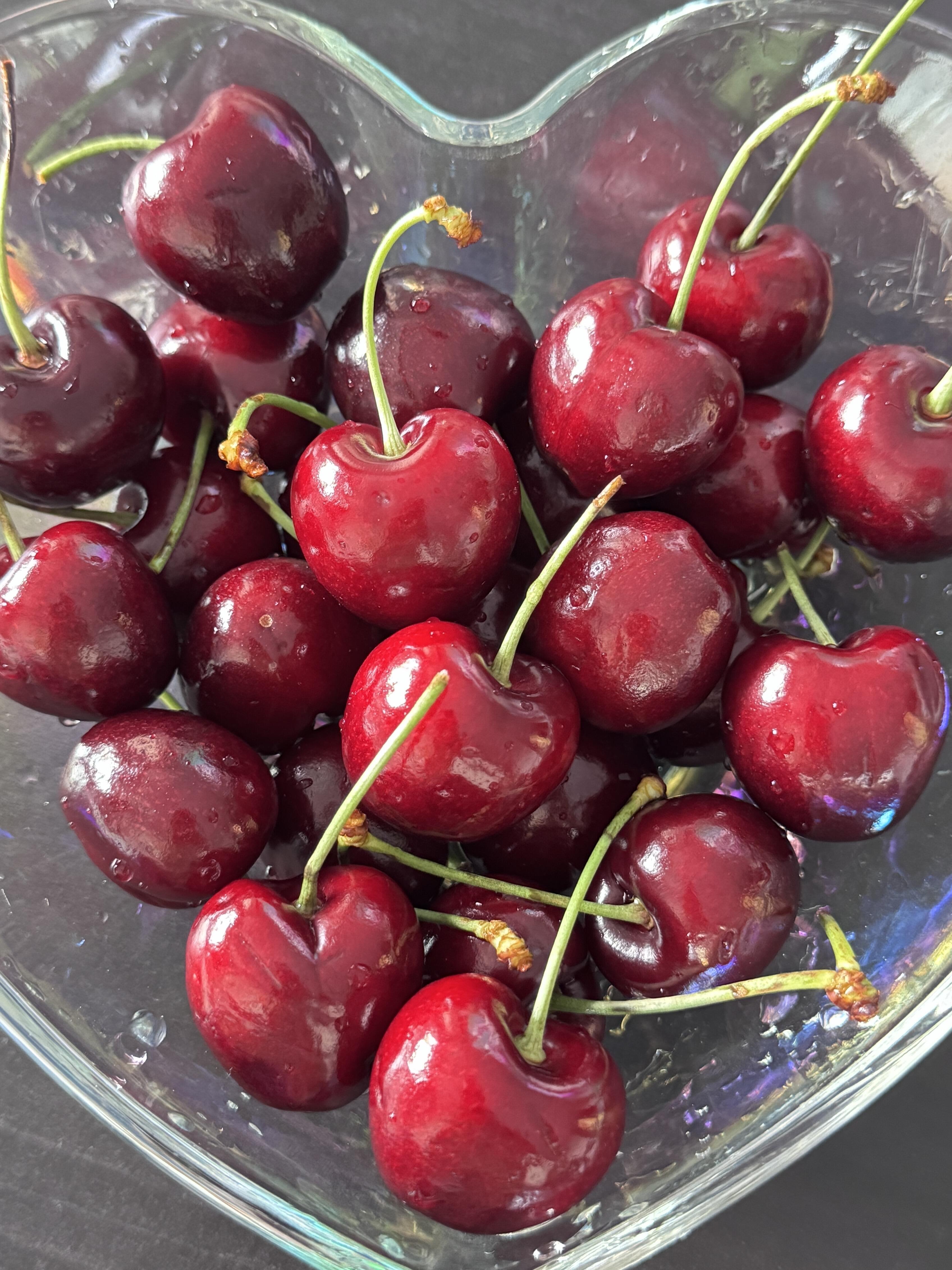 一整颗塞进嘴里🍒🍒，汁水万箭齐发🏊 进攻 配图2