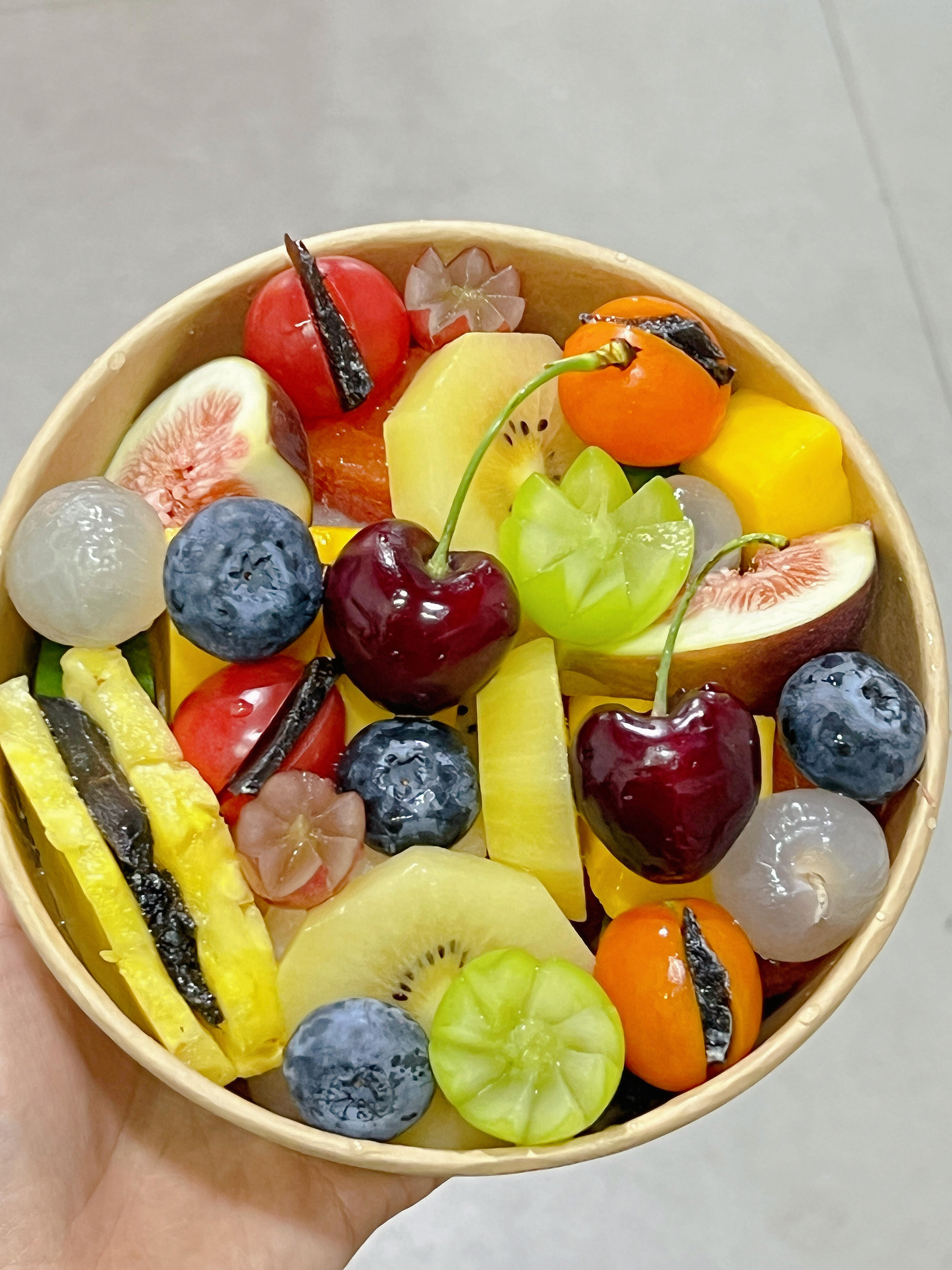 每日缤纷水果🍊🍒🍃 工作再忙也要记得吃水 配图1