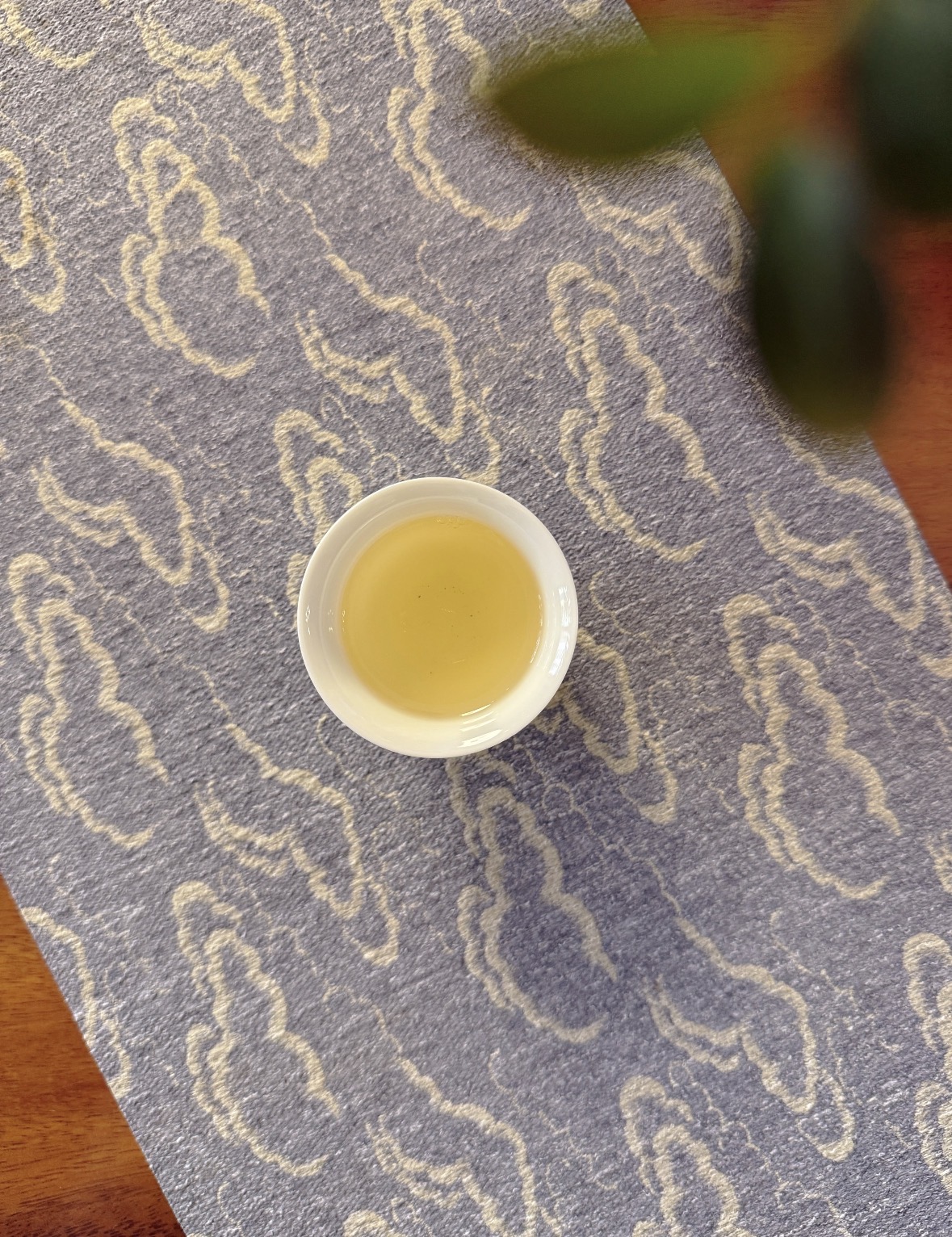 甄选优质月光白，芽叶鲜嫩，毫香满满 茶汤 配图3