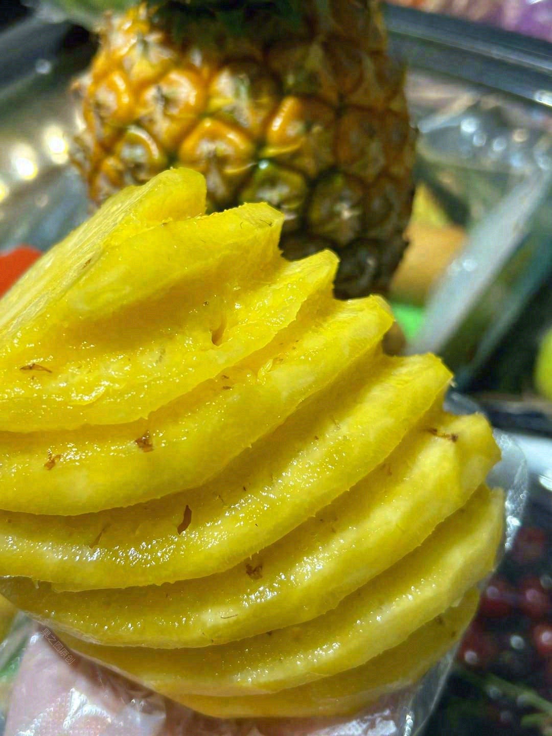 🙋在家宅的无聊，干瘪😫~~ 是时候吃些菠 配图1