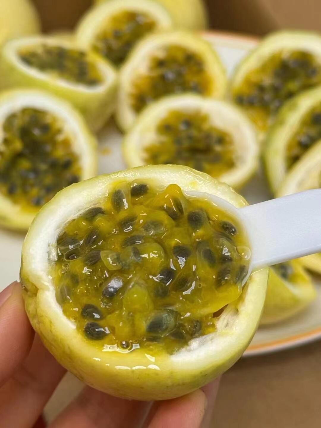 💛黄金百香果 闻起来酸溜溜，入口却甜如蜜 配图2