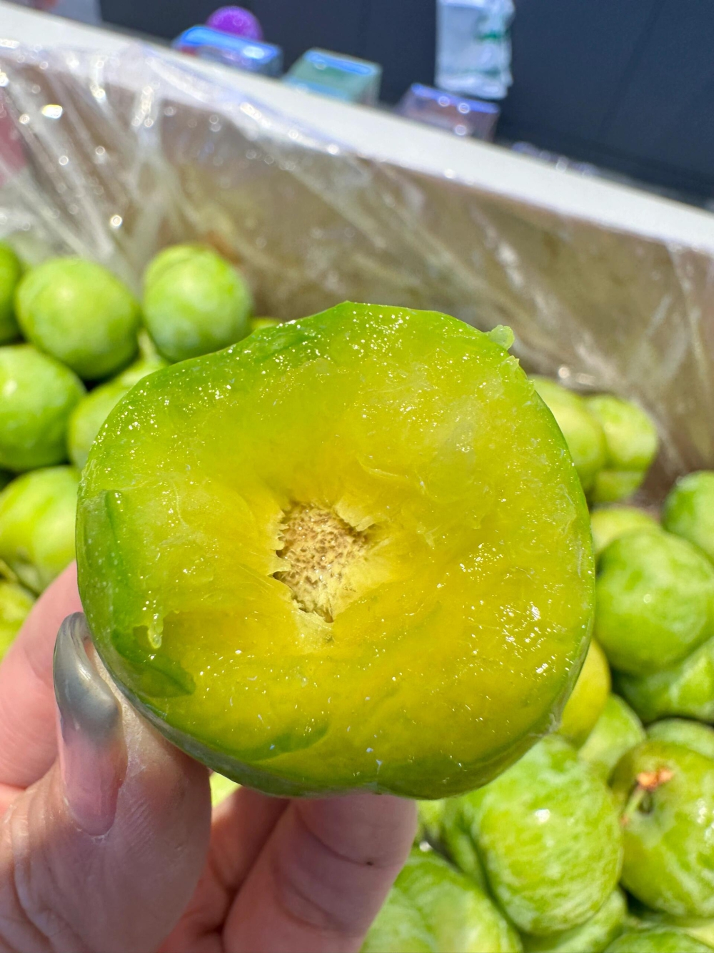 蜂糖李新鲜到货！🥳撕开薄皮，琥珀色果肉裹 配图2