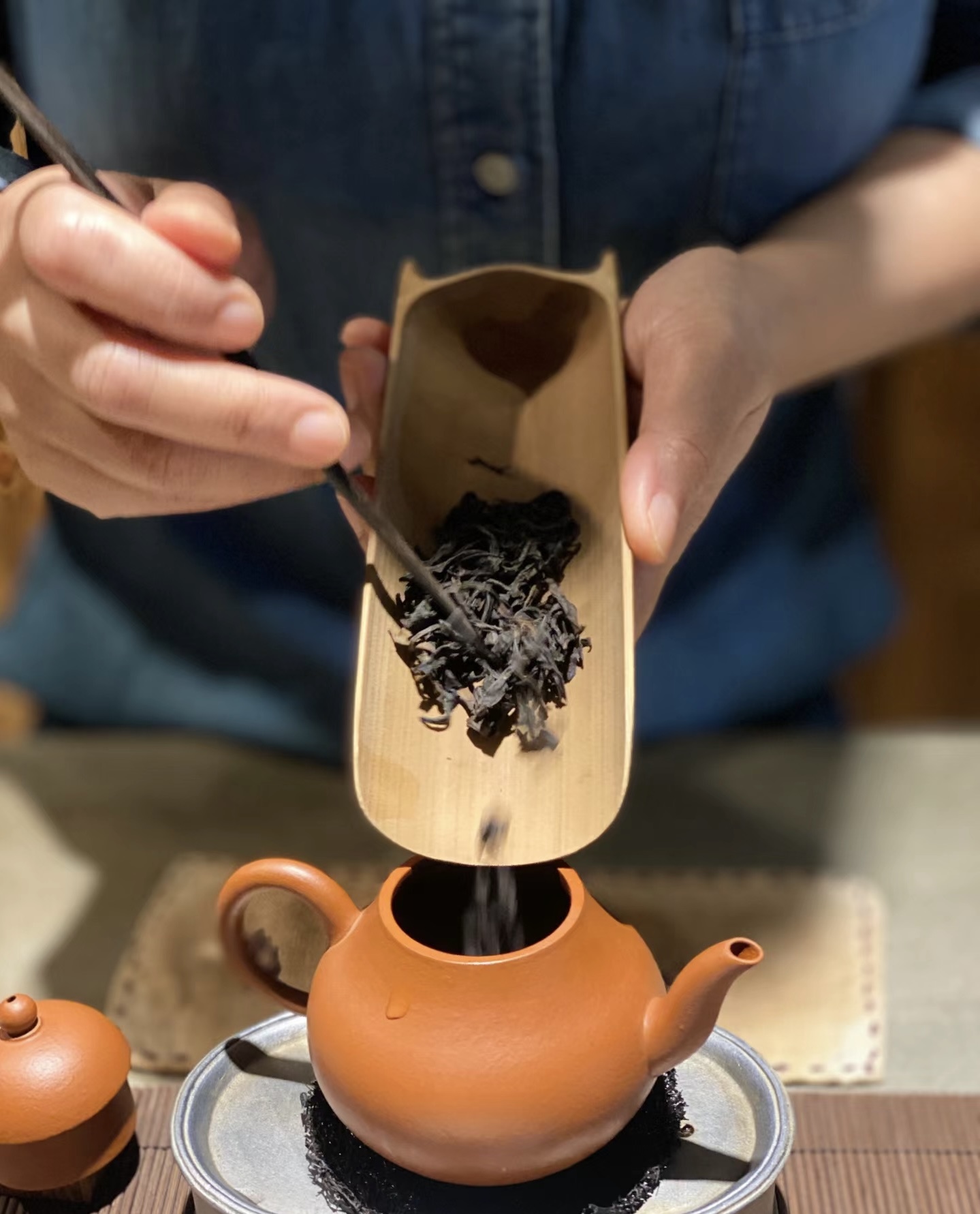 武夷岩茶：产于福建武夷山一带，是乌龙茶中 配图2