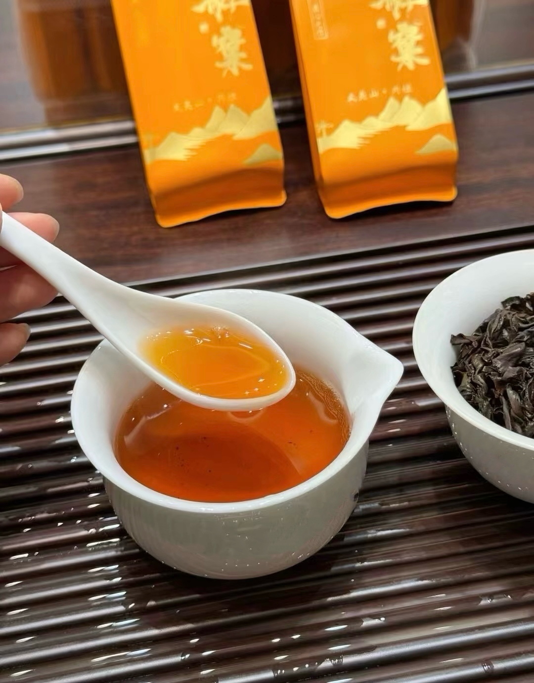 茶品即人品，爱喝茶的人，人品不会太差。  配图3