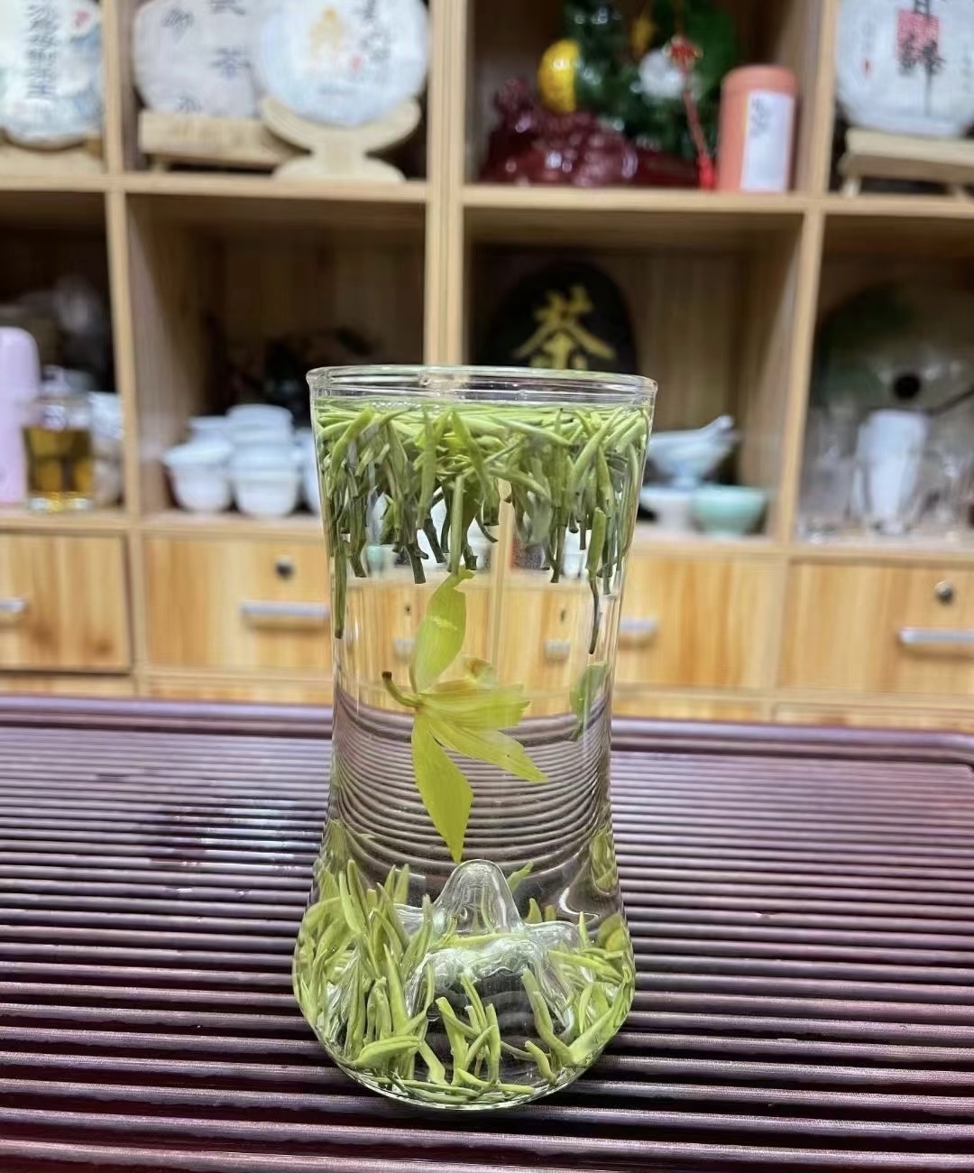 绿茶，是封存春日韵味的时间胶囊。一杯春茶 配图2