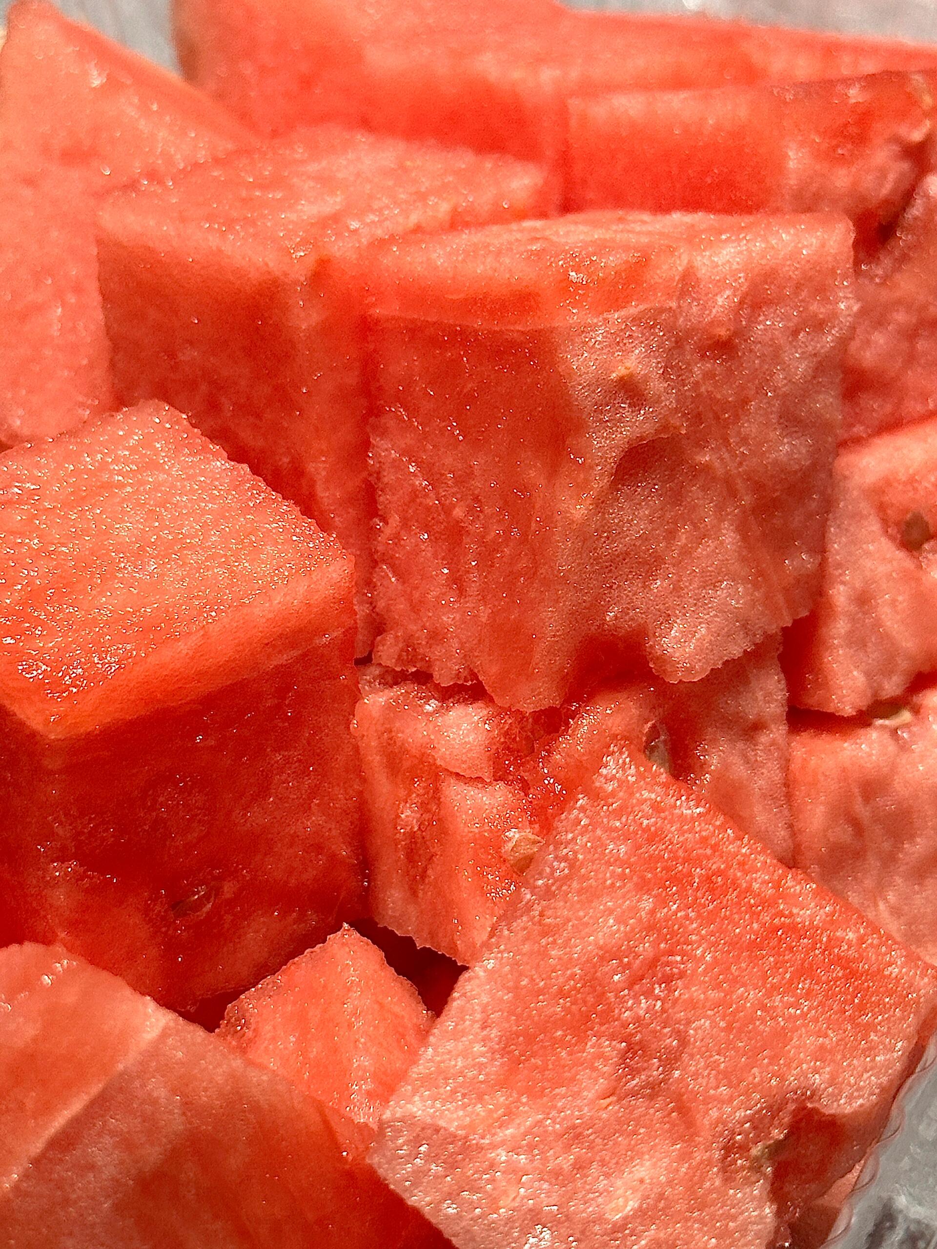 🍉西瓜季节来啦！ 果肉水润甘甜，一口下去 配图2