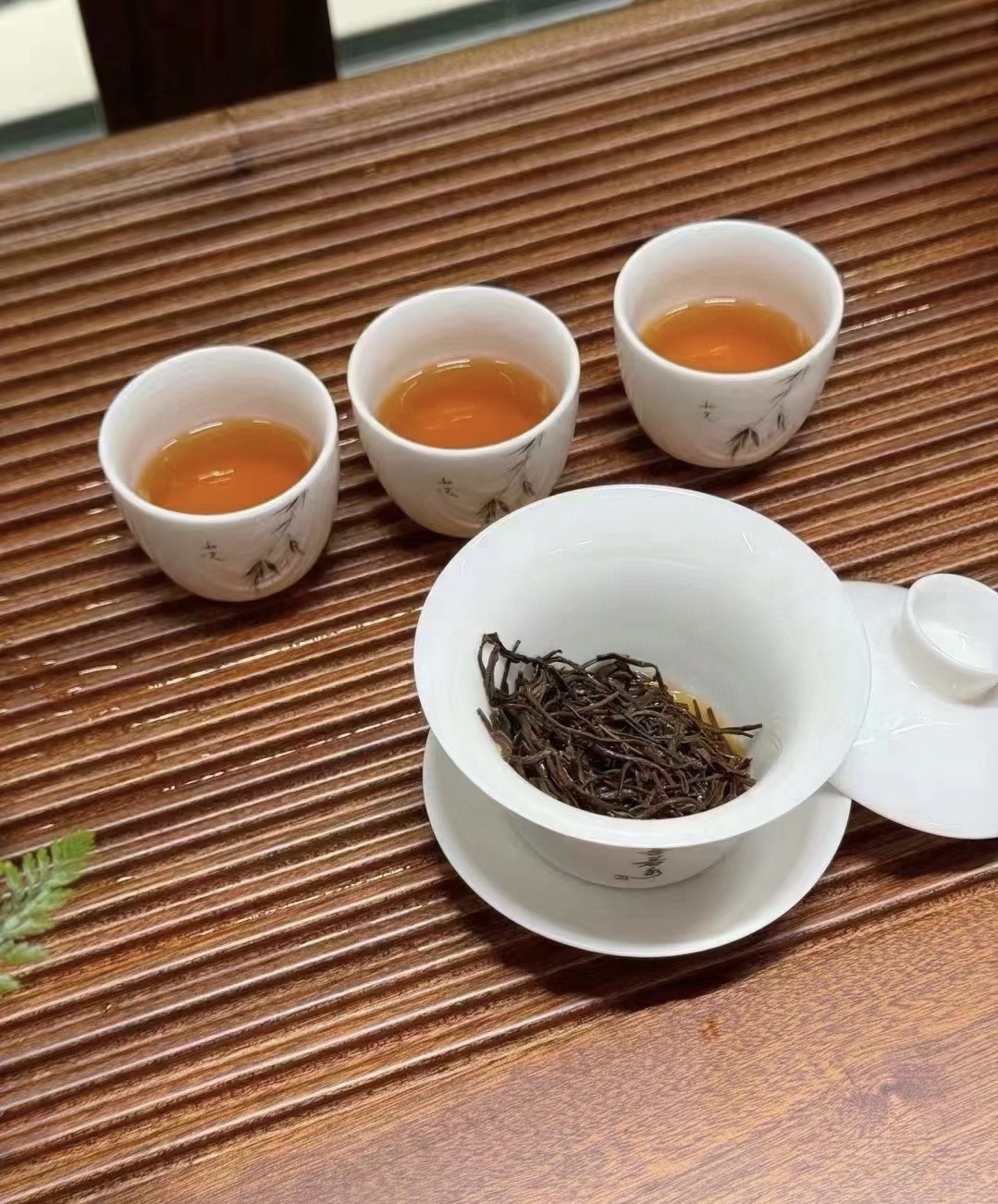 精选优质茶源，传承经典工艺。茶叶香气高雅 配图2