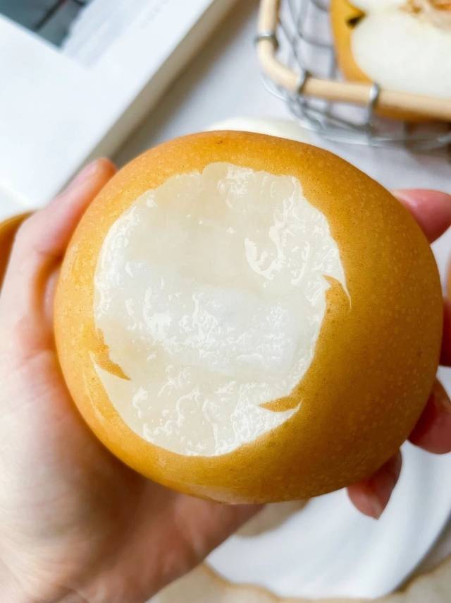 🍐最好吃的秋月梨 凑近一闻 ，一阵阵清香 配图2