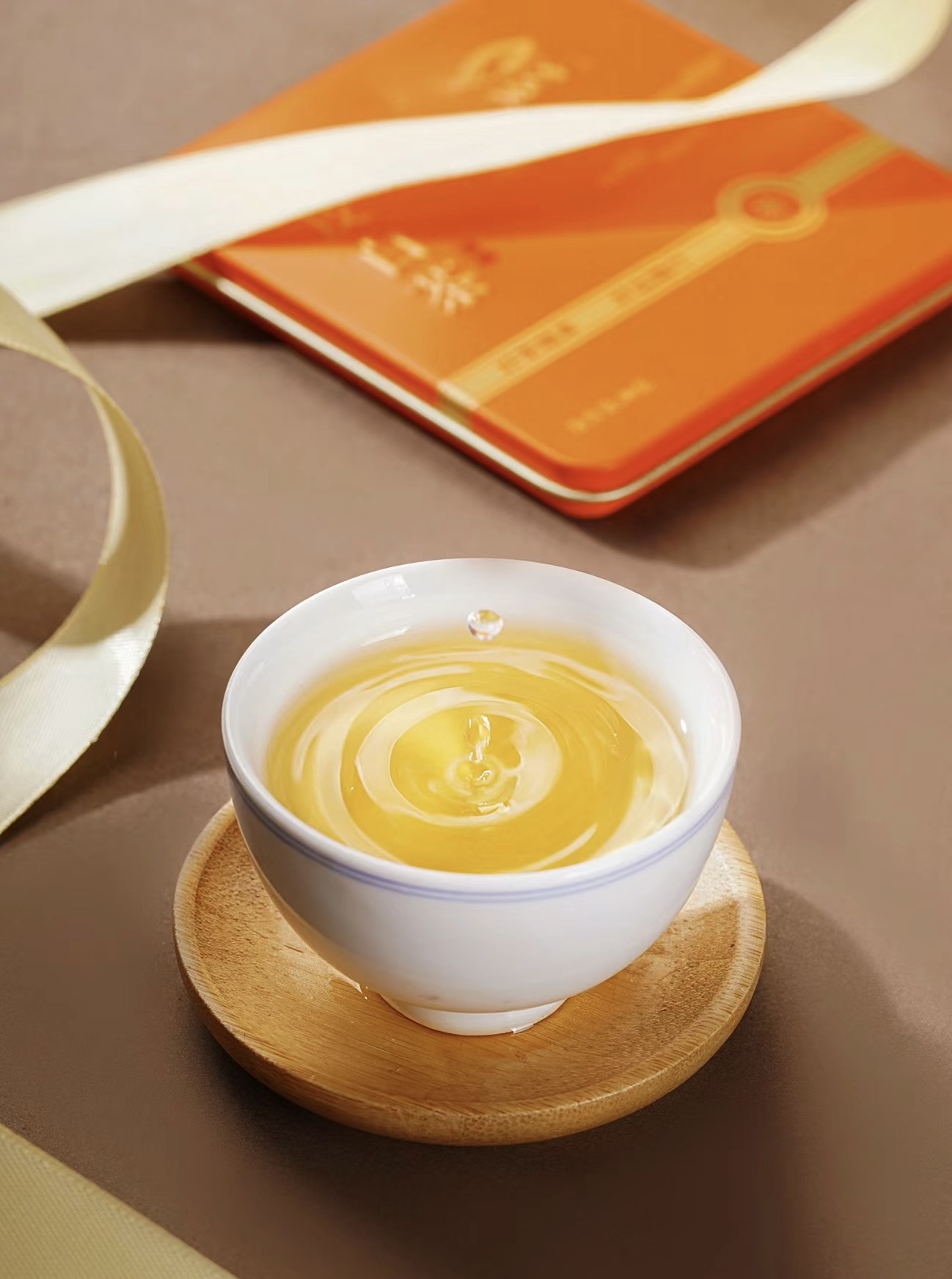 陈皮白茶，完美融合。陈香清幽，茶香淡雅。 配图2