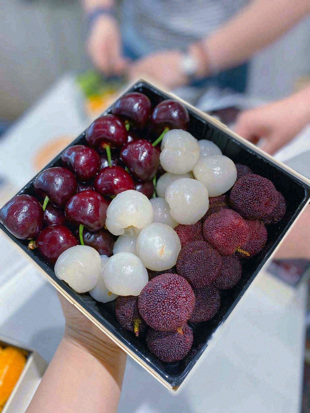 ⛅蓝天拽着厚厚的棉花糖 是七月，瓜果飘香 配图2