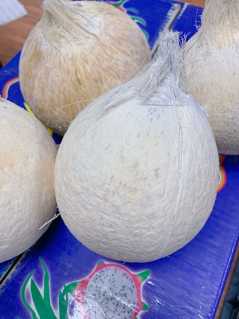 🥥玲珑坚硬的果型，椰汁清澈、甘甜清香，那 配图3