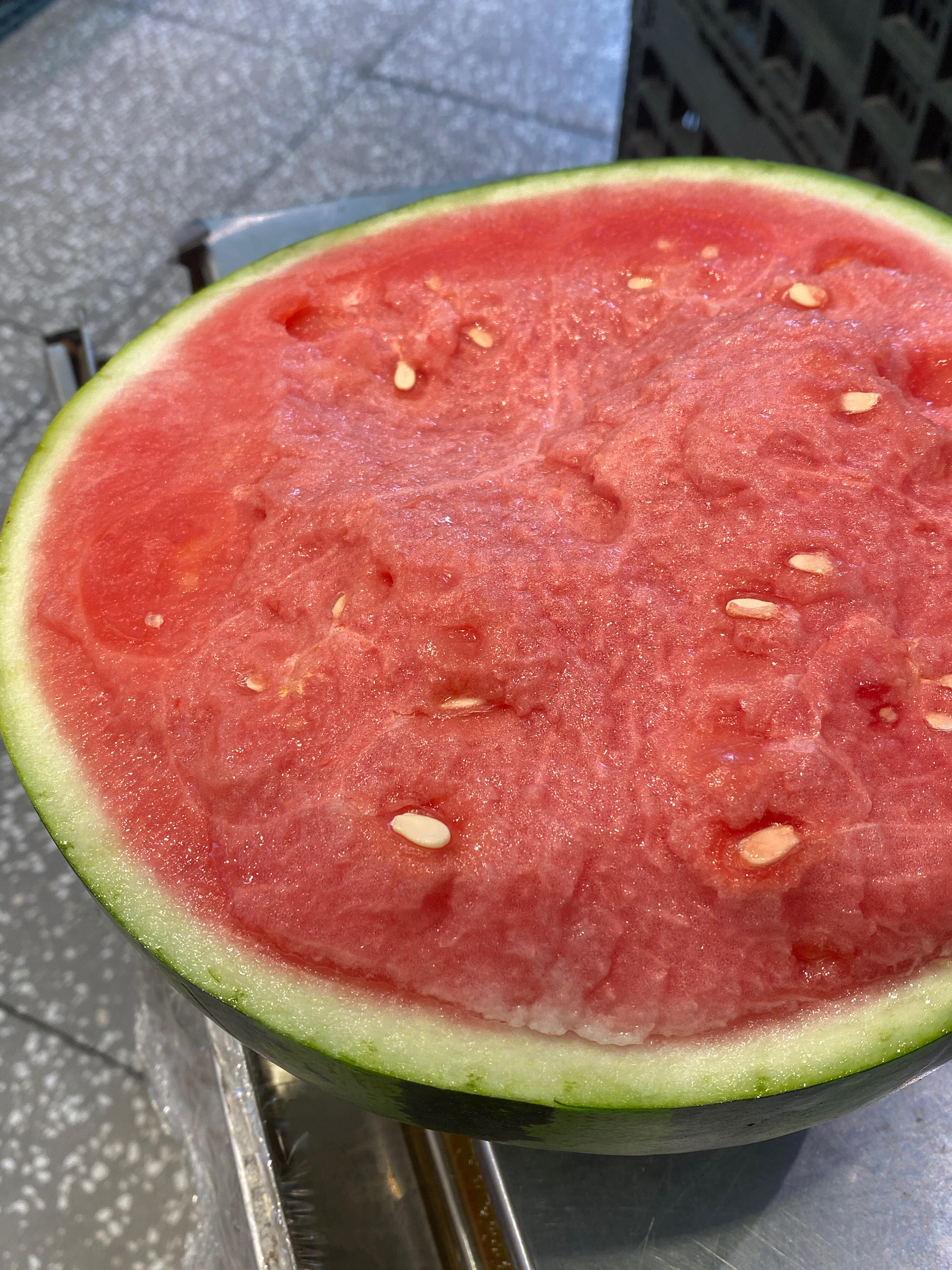 🍉夏天就是☀️ 🐸蛙叫蝉鸣 混着西瓜香🍃 配图2