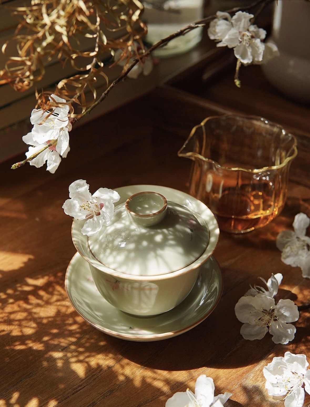 以茶会友，年味正浓。精选绿茶鲜爽回甘，清 配图3