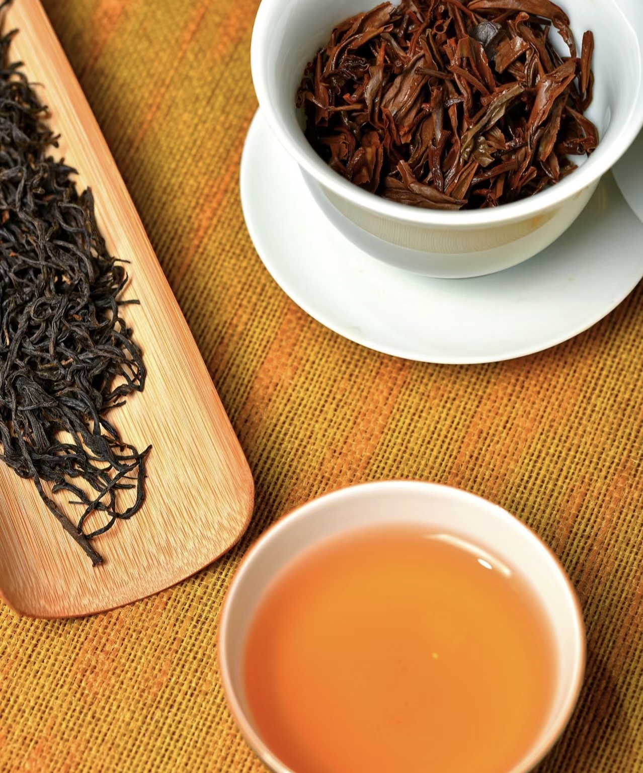 茶中自有真情在，一杯香茗暖人心。我们的茶 配图1