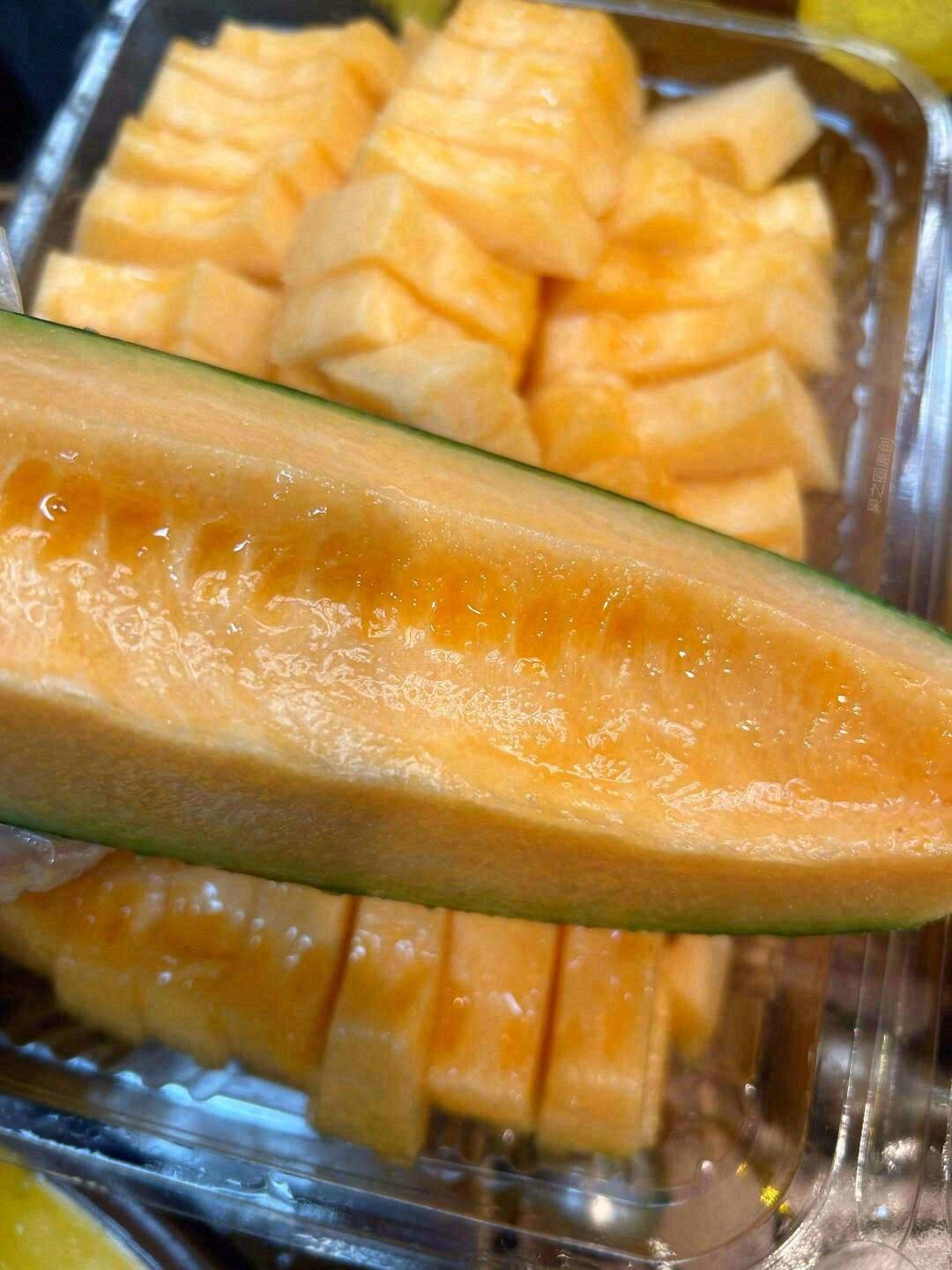 看看这完美的瓜瓜🍈~~汁水足不足！ 爆炸 配图2
