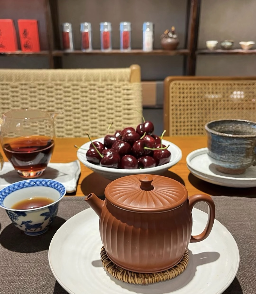喝茶，添人间百岁寿， 饮茶，健康千万家。 配图2