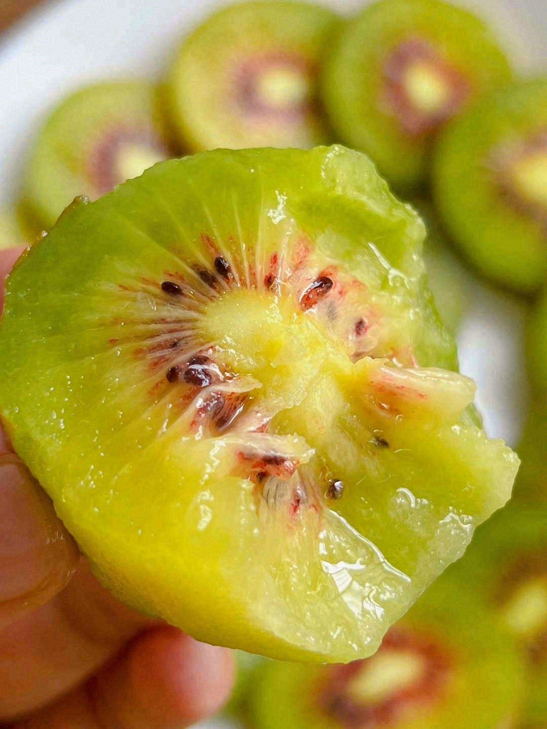 🌿小店日常记录✨ 每日新鲜水果到货🍎🍌🍇 配图3