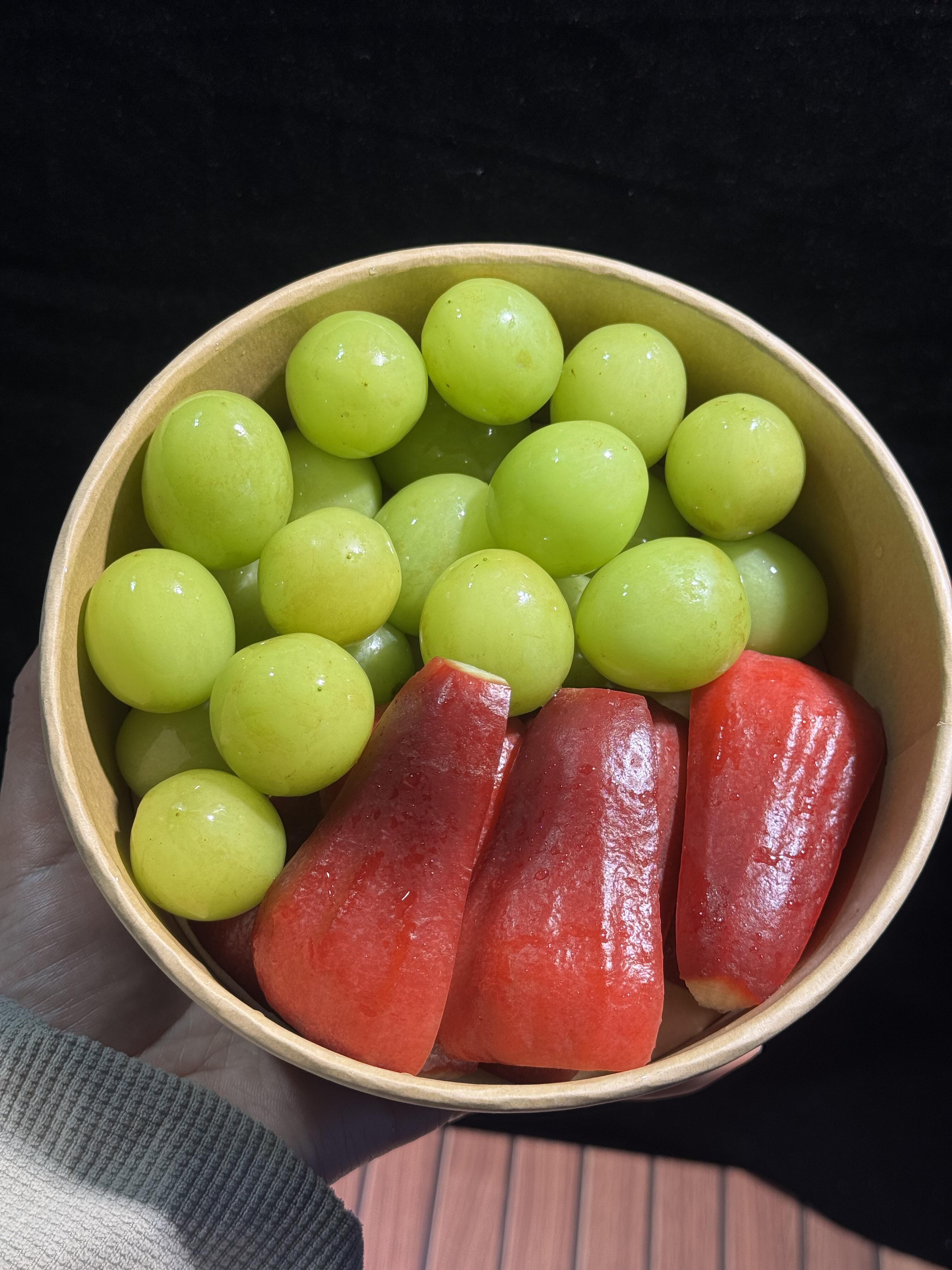 🍉 果切拼盘必尝！👅 新鲜水果当天切～  配图2