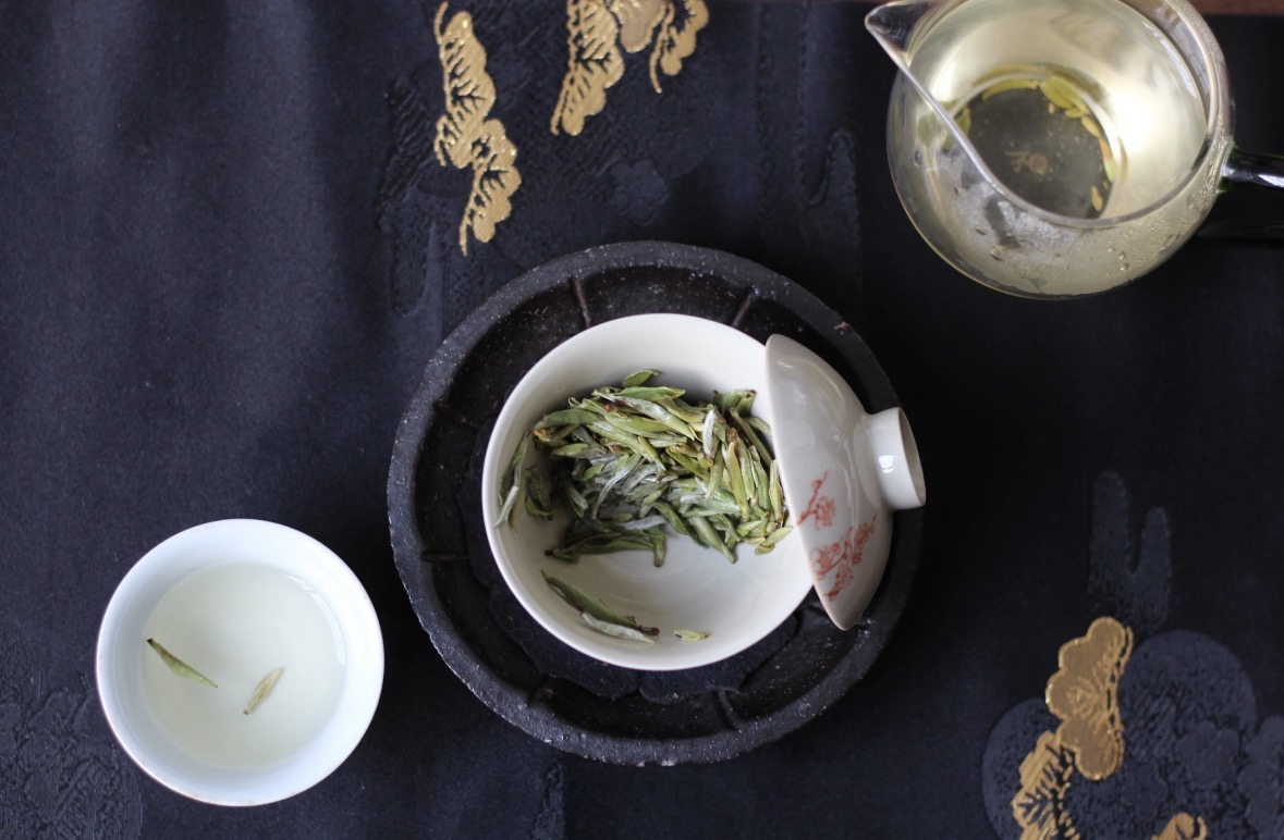 高端白茶礼，首选老枞银针。 古树原料，品 配图3