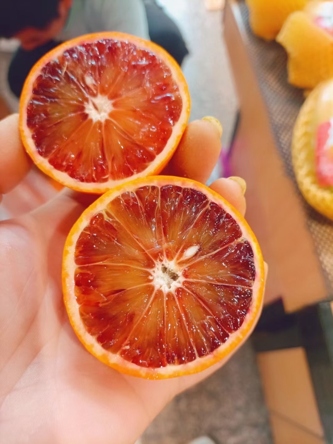 🍊遇见冬日里的红宝石✨ 血橙来袭，每一口 配图2