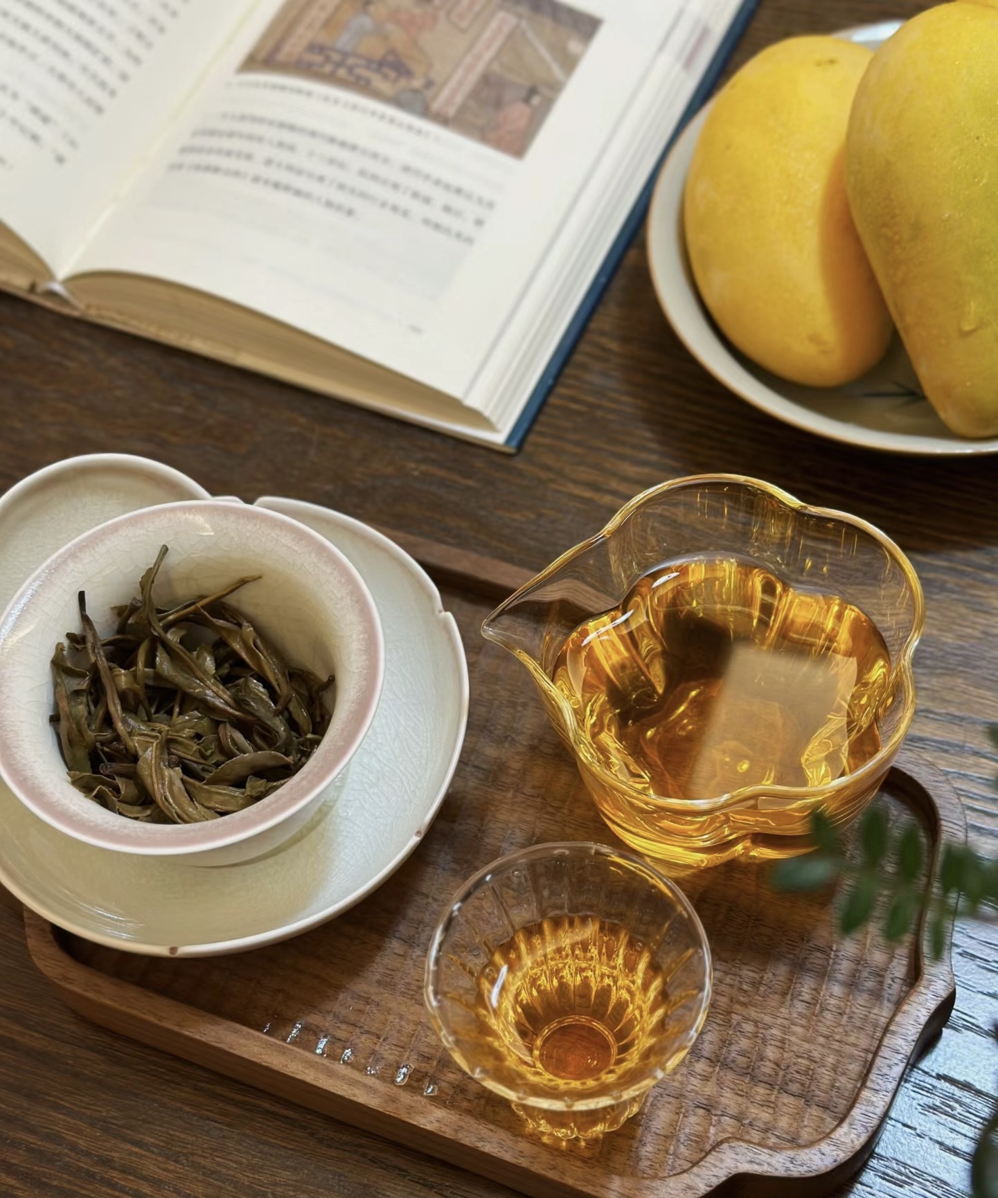 茶叶中的精品，味蕾上的盛宴。我们的茶叶， 配图1