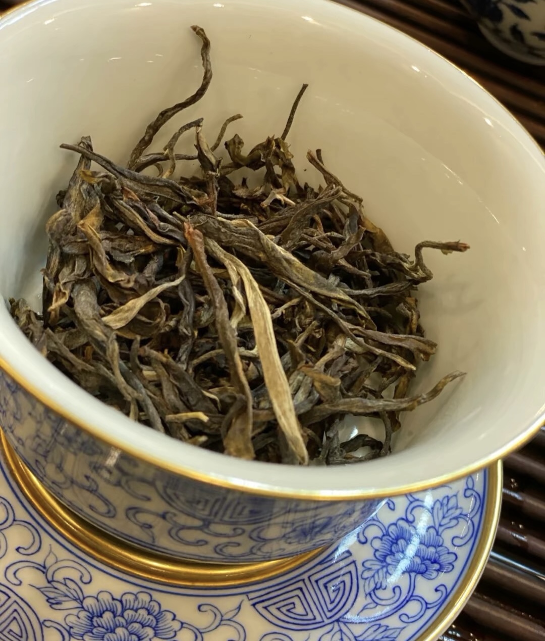 茶能静心，水能清尘，用心品茶，则尘埃不惹 配图2