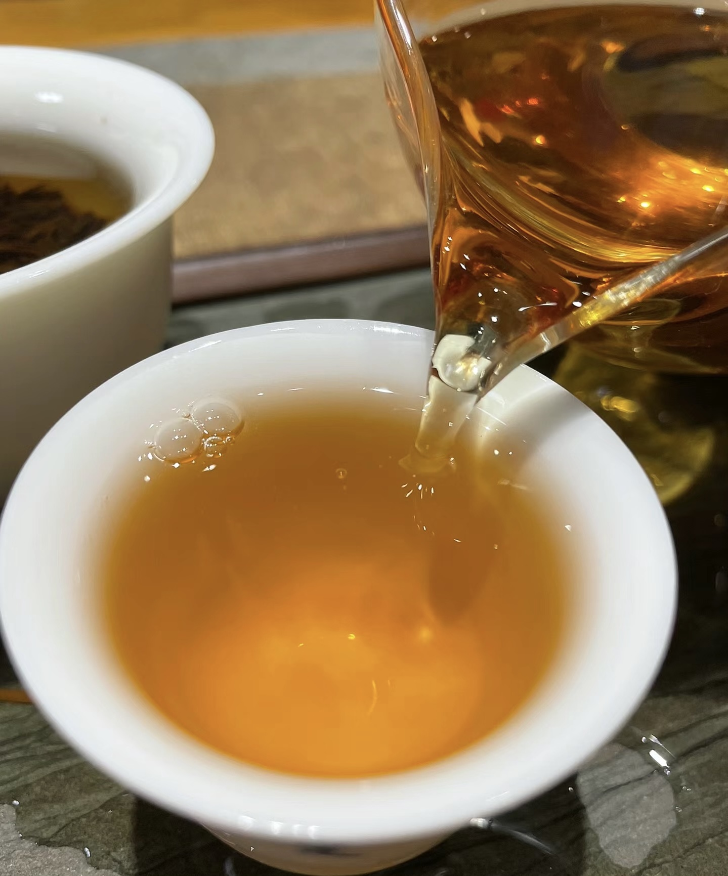 天然茶叶，纯粹滋味。香气馥郁，回味甘甜。 配图3