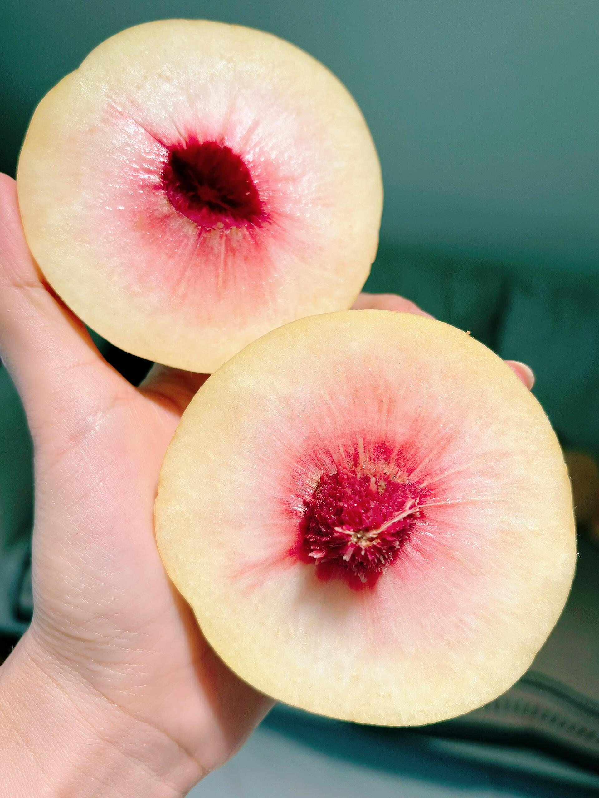 白玉冬桃🍑期盼已久的白玉冬桃🍑它来啦！  配图3
