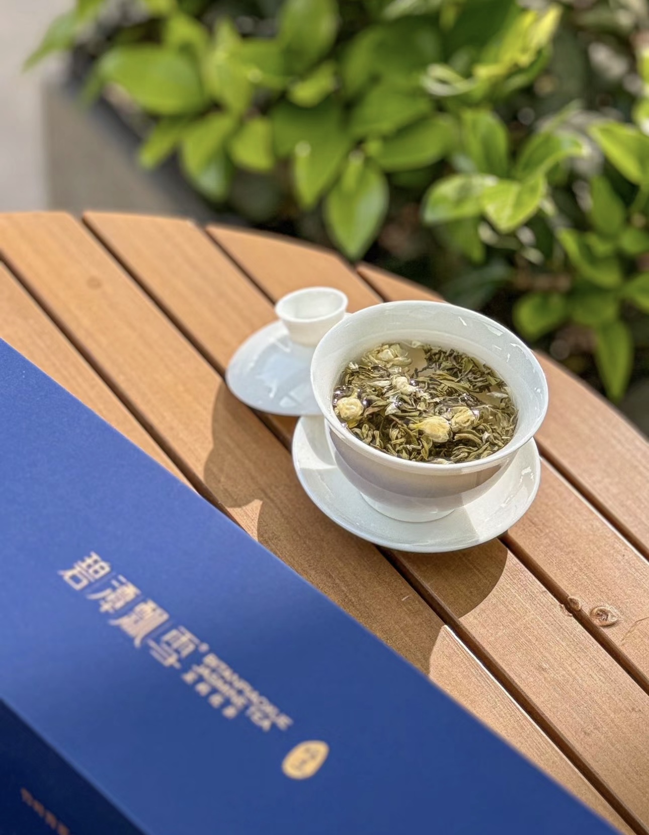 绿芽与茉莉的奇妙邂逅，泡出的茶汤如碧潭般 配图1
