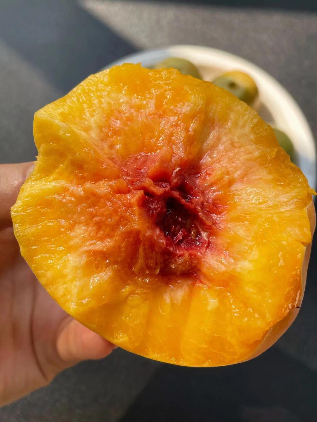 当季热卖款🔥黄桃🍑 一道亮丽的“桃色”风 配图3