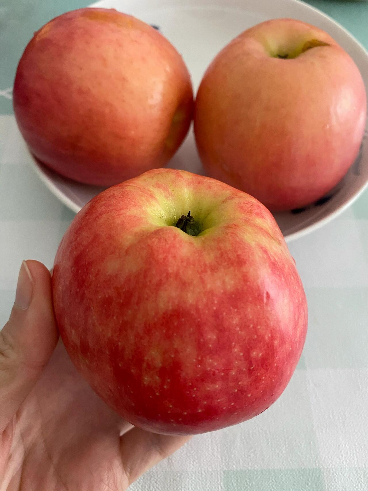 又大又甜又脆又红的大苹果🍎 红润饱满，果 配图3